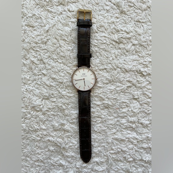 Daniel Wellington Rose Gold Classic York watch 36mm - Picture 3 of 17